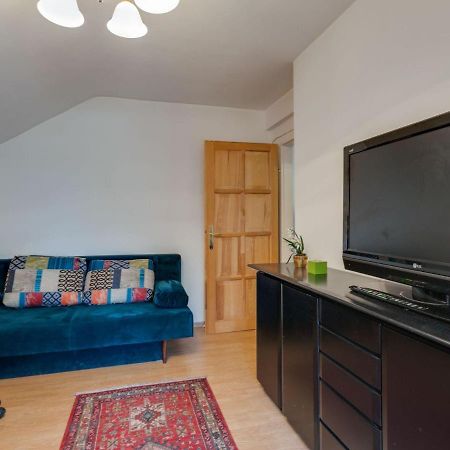 Lively Holiday Home In Wien With Private Garden ภายนอก รูปภาพ
