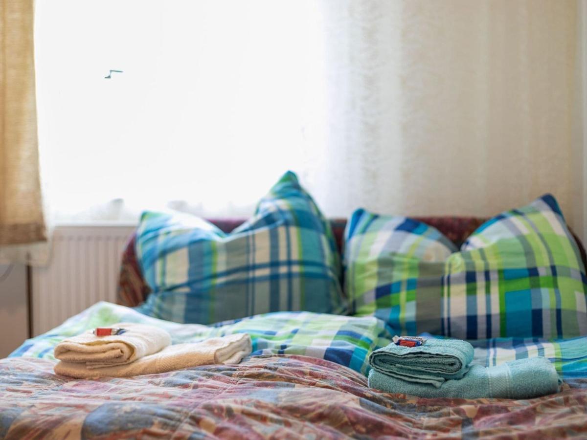 Lively Holiday Home In Wien With Private Garden ภายนอก รูปภาพ